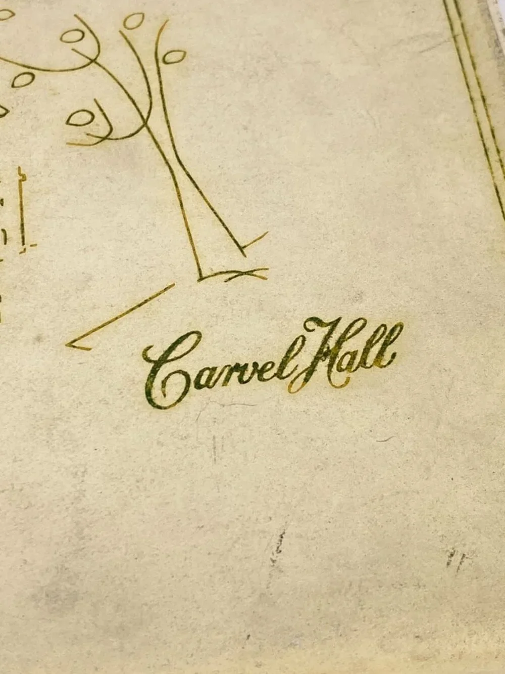 Vintage Carvel Hall Cutlery ivory gold trim gift‎ box. Space for 6 knives